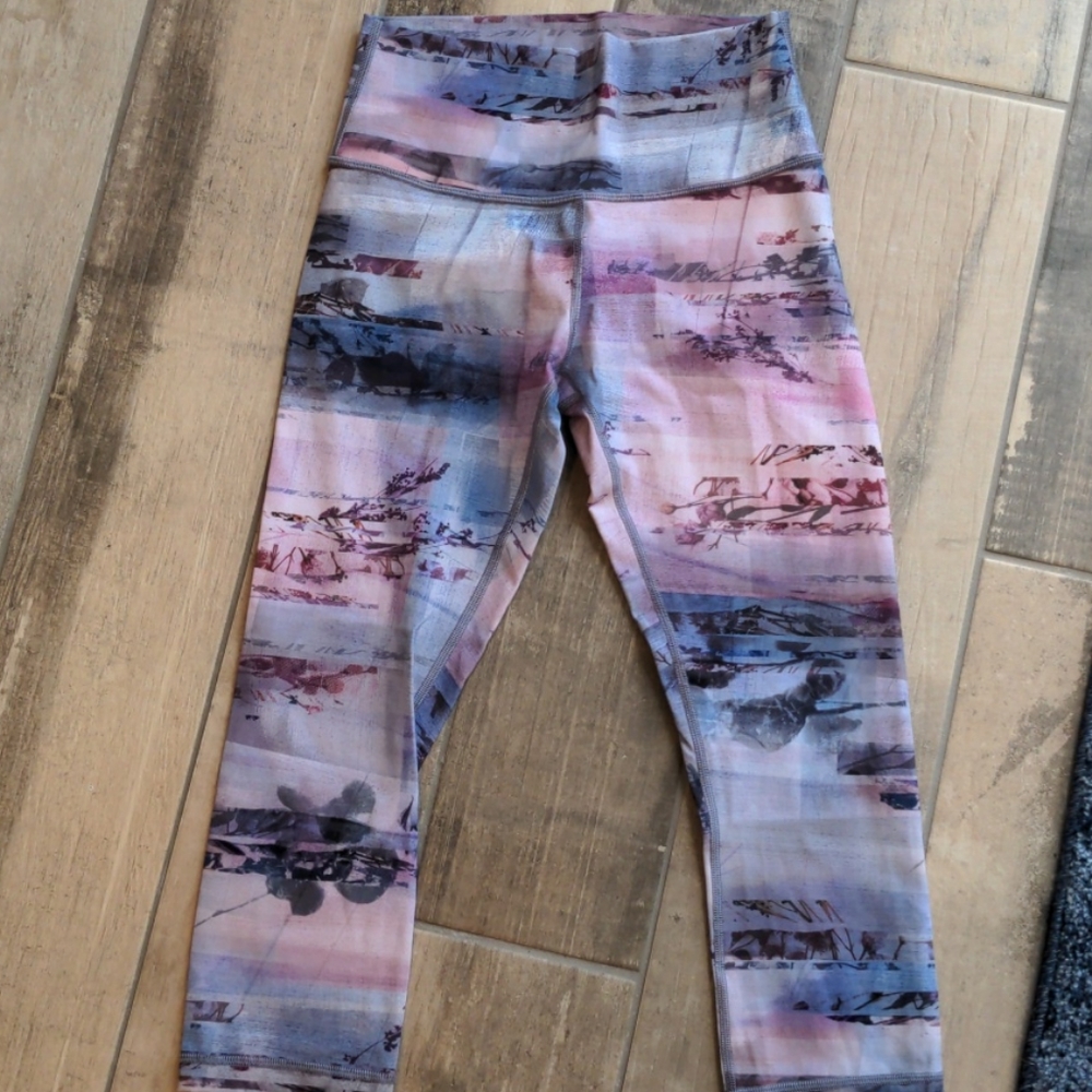 Lululemon crop leggings